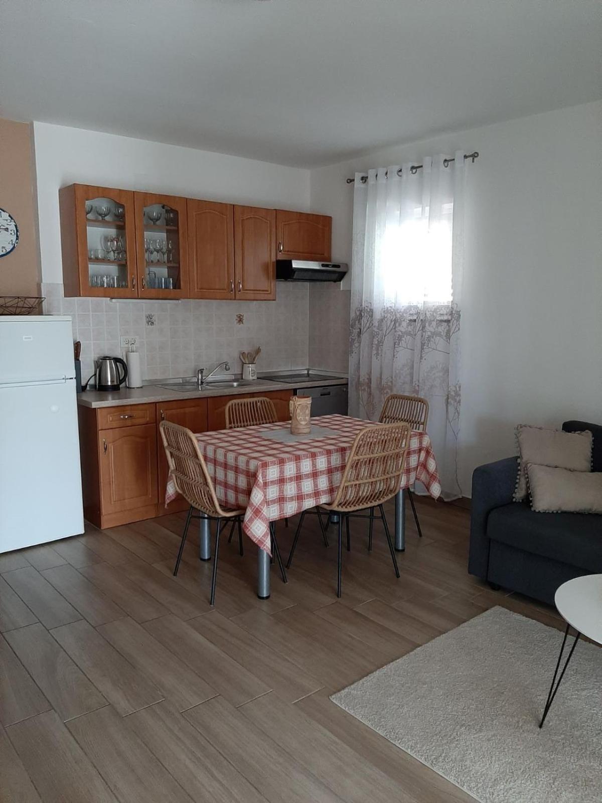 Apartman Mima Apartment Porat  Luaran gambar